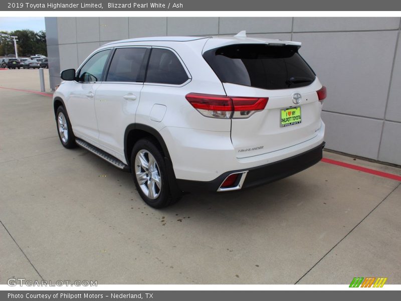 Blizzard Pearl White / Ash 2019 Toyota Highlander Limited