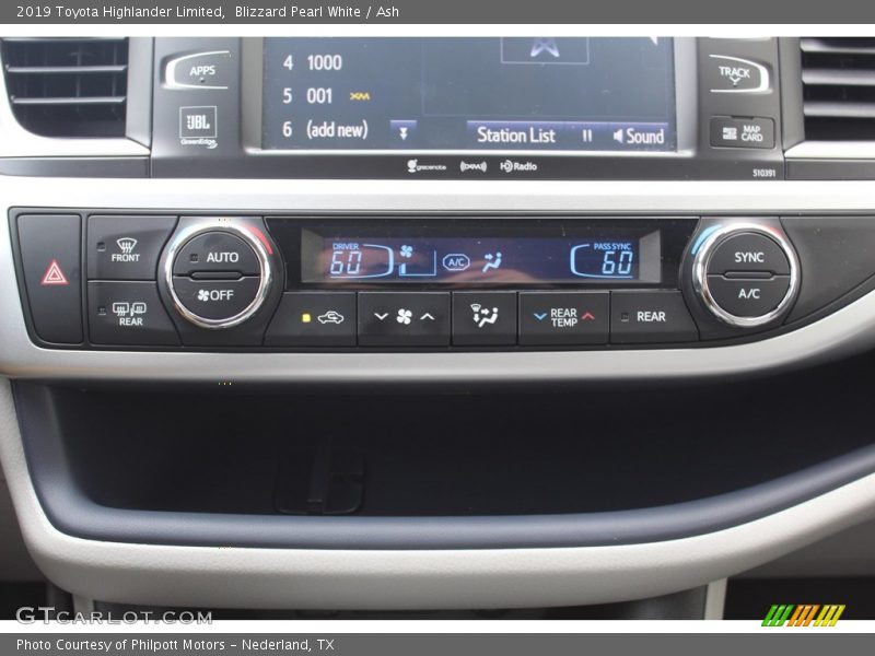 Blizzard Pearl White / Ash 2019 Toyota Highlander Limited