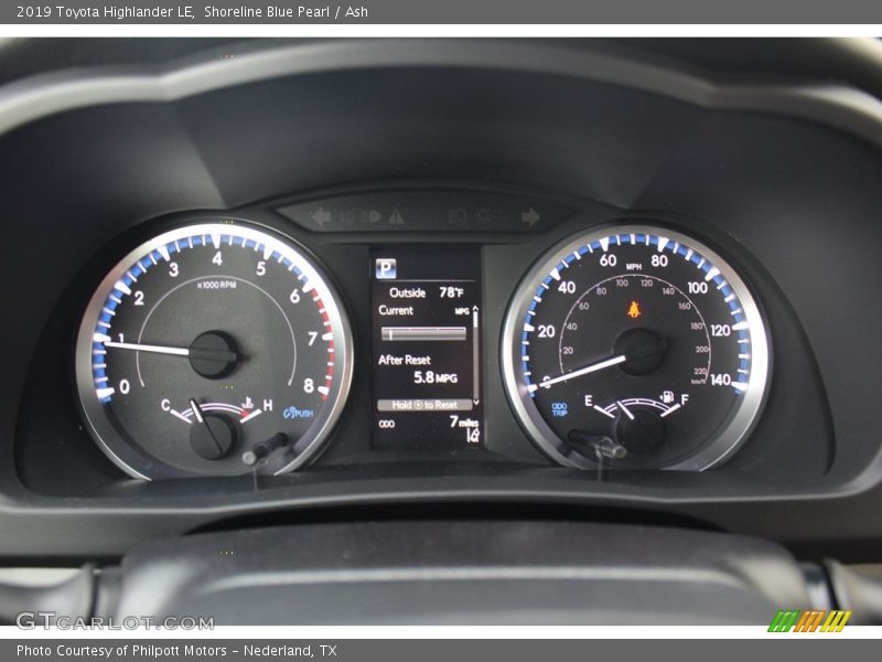 Shoreline Blue Pearl / Ash 2019 Toyota Highlander LE