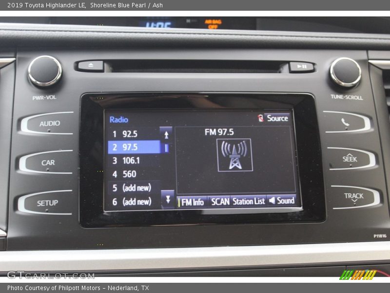 Shoreline Blue Pearl / Ash 2019 Toyota Highlander LE