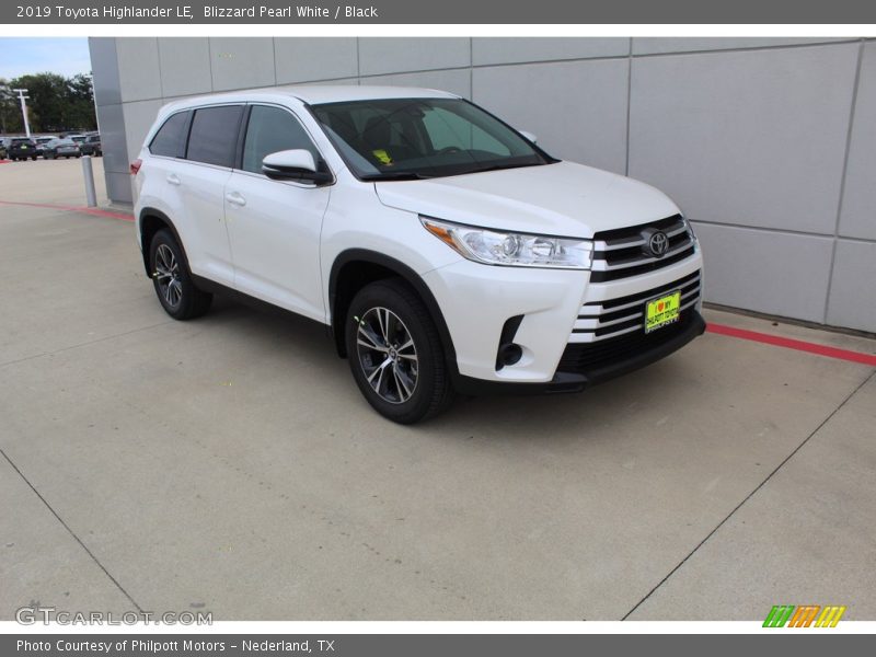 Blizzard Pearl White / Black 2019 Toyota Highlander LE