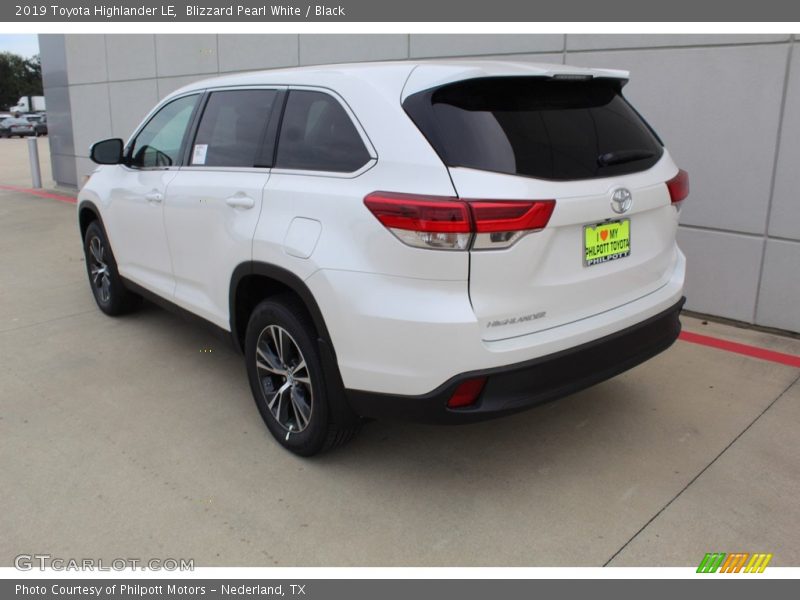 Blizzard Pearl White / Black 2019 Toyota Highlander LE