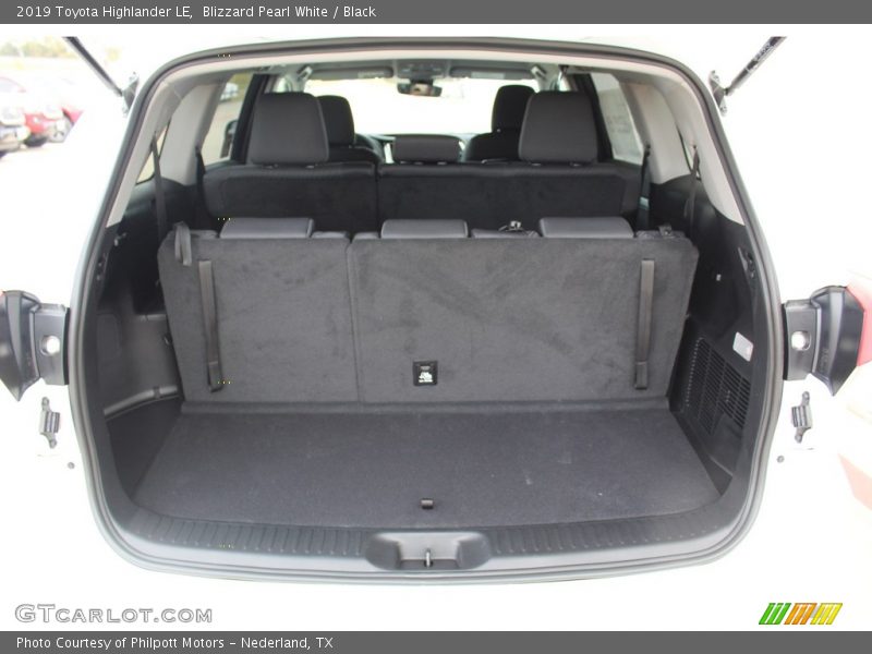 Blizzard Pearl White / Black 2019 Toyota Highlander LE