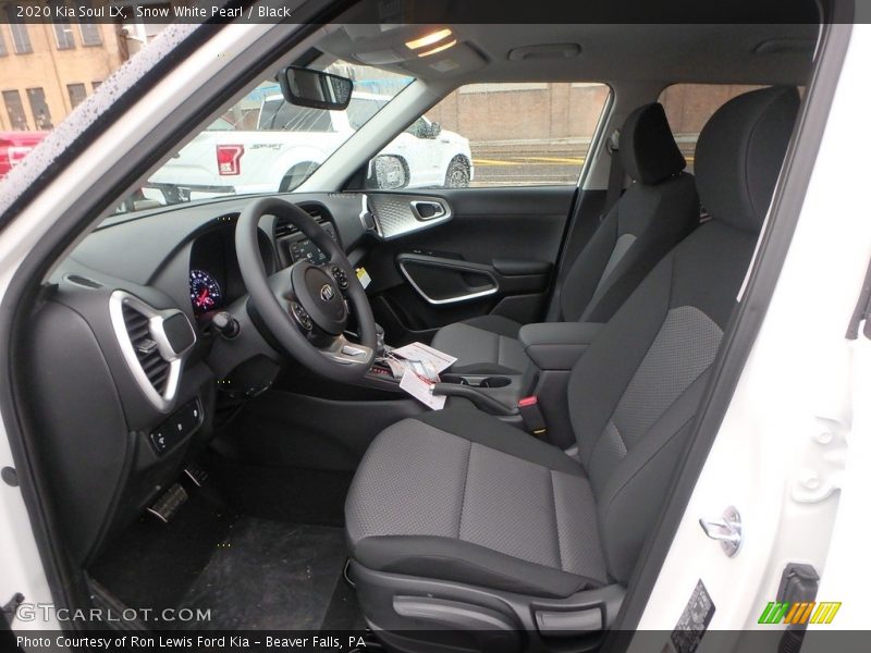 Snow White Pearl / Black 2020 Kia Soul LX