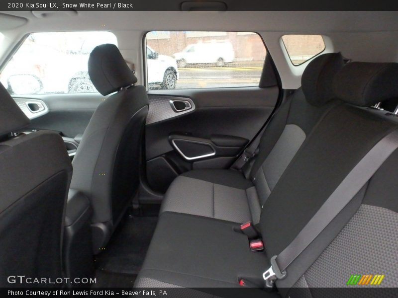 Snow White Pearl / Black 2020 Kia Soul LX