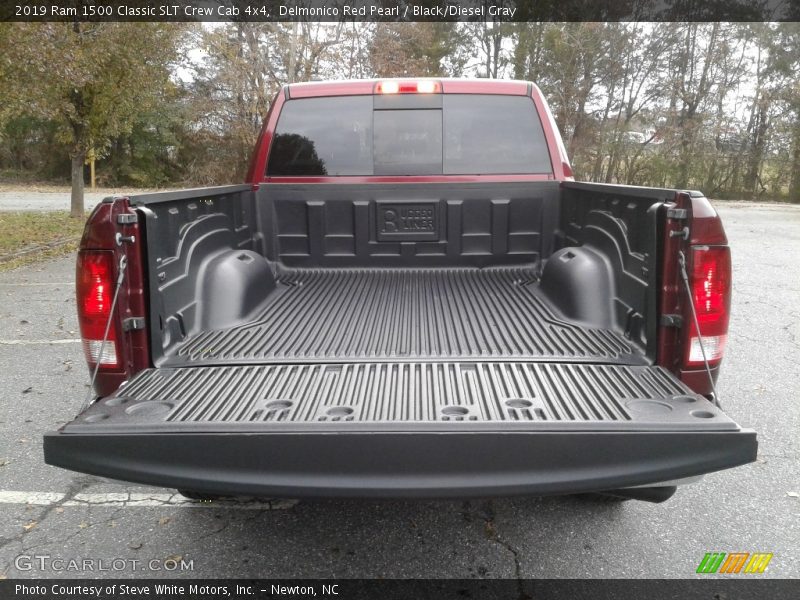 Delmonico Red Pearl / Black/Diesel Gray 2019 Ram 1500 Classic SLT Crew Cab 4x4