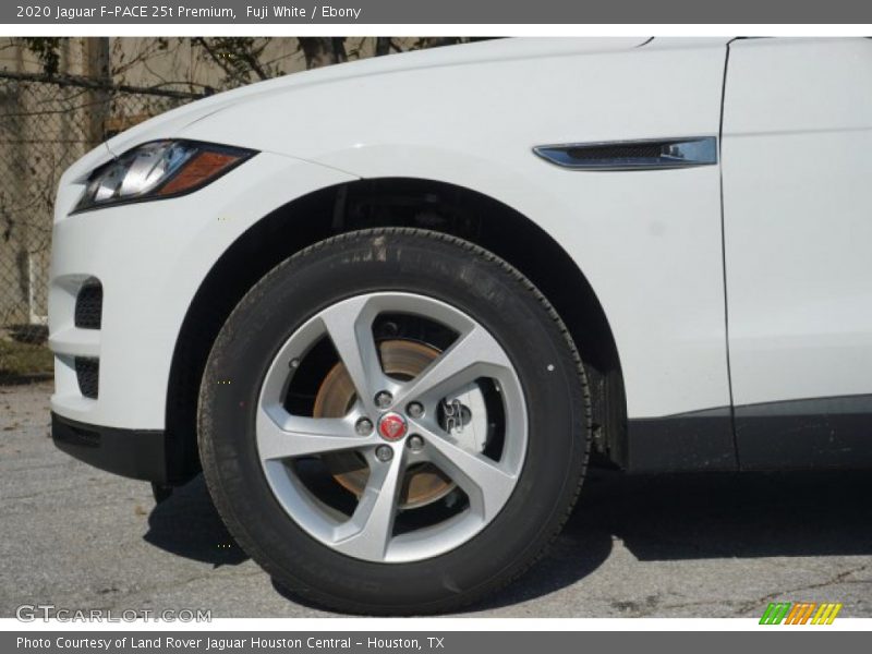 Fuji White / Ebony 2020 Jaguar F-PACE 25t Premium