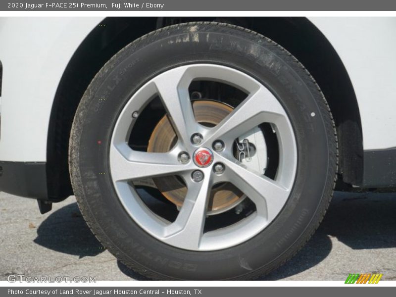 Fuji White / Ebony 2020 Jaguar F-PACE 25t Premium