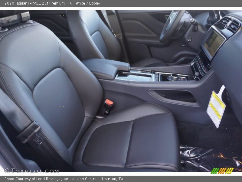 Fuji White / Ebony 2020 Jaguar F-PACE 25t Premium