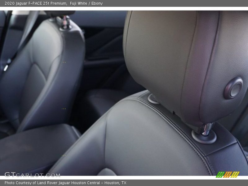 Fuji White / Ebony 2020 Jaguar F-PACE 25t Premium