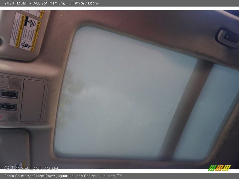 Fuji White / Ebony 2020 Jaguar F-PACE 25t Premium