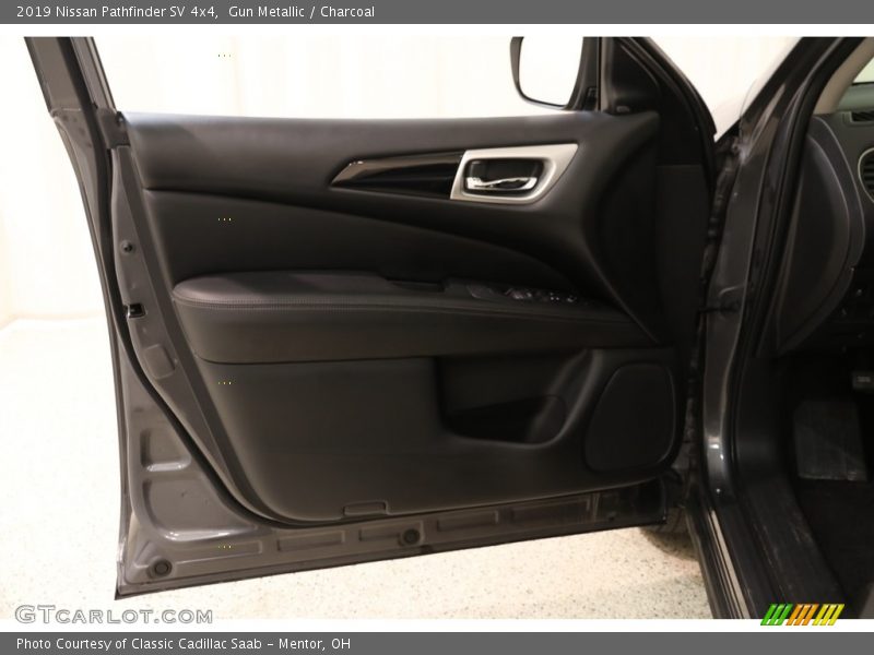 Gun Metallic / Charcoal 2019 Nissan Pathfinder SV 4x4