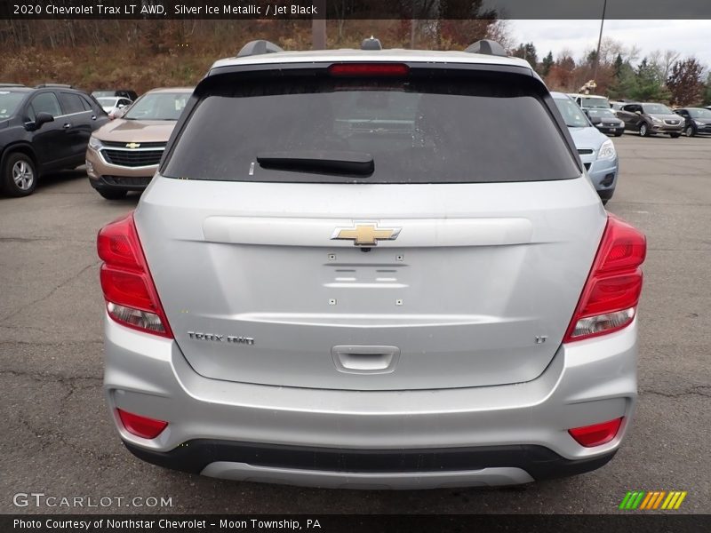 Silver Ice Metallic / Jet Black 2020 Chevrolet Trax LT AWD