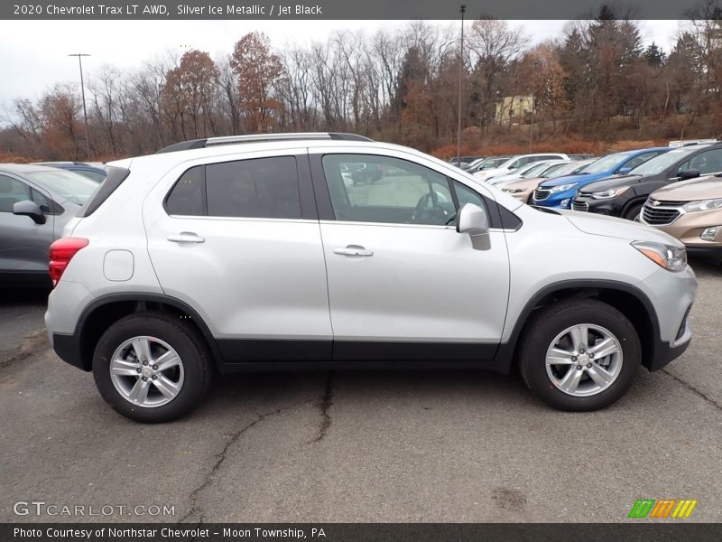  2020 Trax LT AWD Silver Ice Metallic