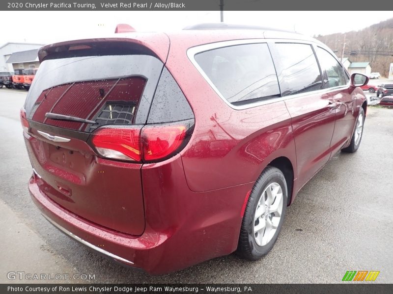 Velvet Red Pearl / Alloy/Black 2020 Chrysler Pacifica Touring