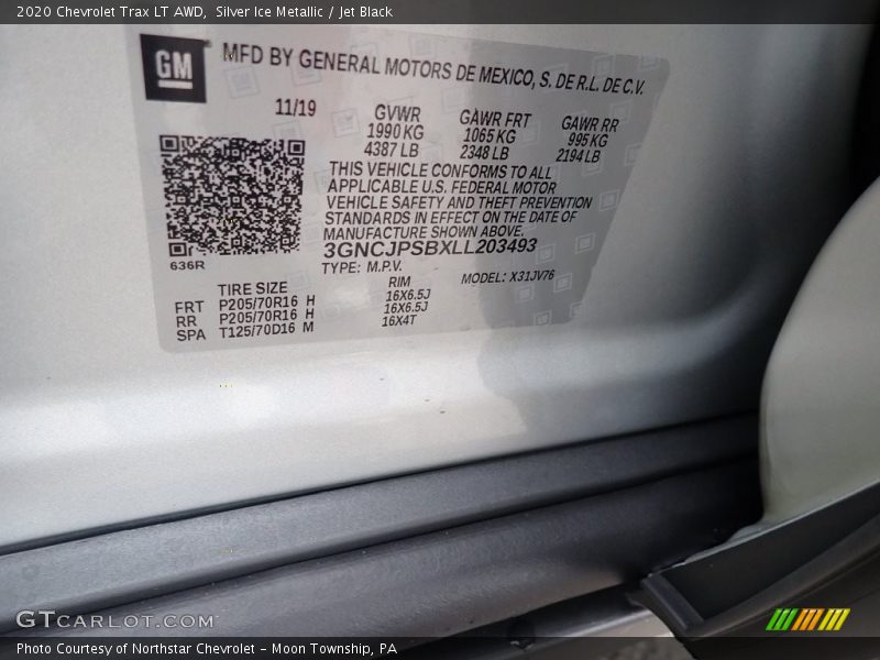 Silver Ice Metallic / Jet Black 2020 Chevrolet Trax LT AWD