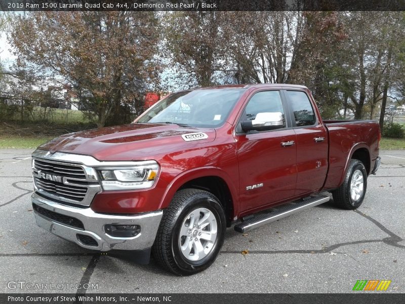 Front 3/4 View of 2019 1500 Laramie Quad Cab 4x4