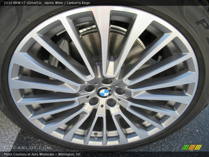 Alpine White / Canberra Beige 2019 BMW X7 xDrive50i