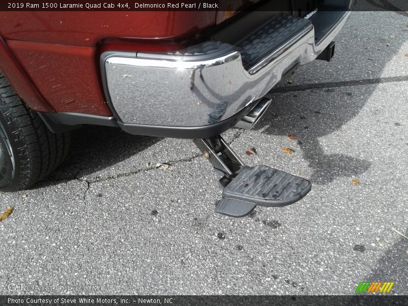 Delmonico Red Pearl / Black 2019 Ram 1500 Laramie Quad Cab 4x4