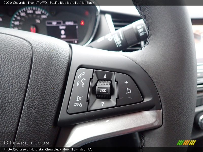  2020 Trax LT AWD Steering Wheel
