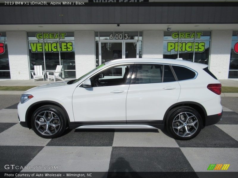 Alpine White / Black 2019 BMW X1 sDrive28i