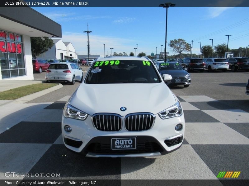 Alpine White / Black 2019 BMW X1 sDrive28i