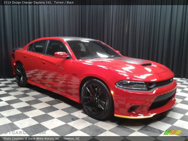 Front 3/4 View of 2019 Charger Daytona 392
