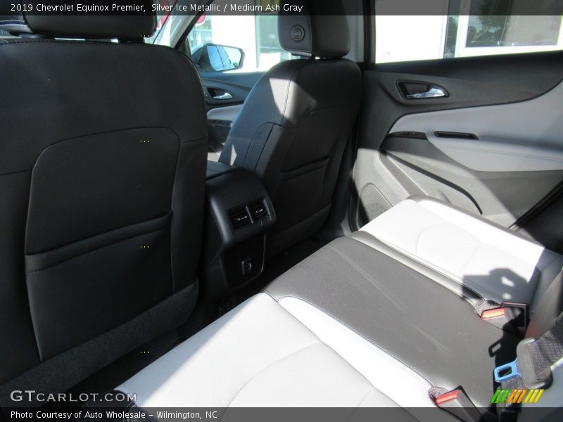 Silver Ice Metallic / Medium Ash Gray 2019 Chevrolet Equinox Premier