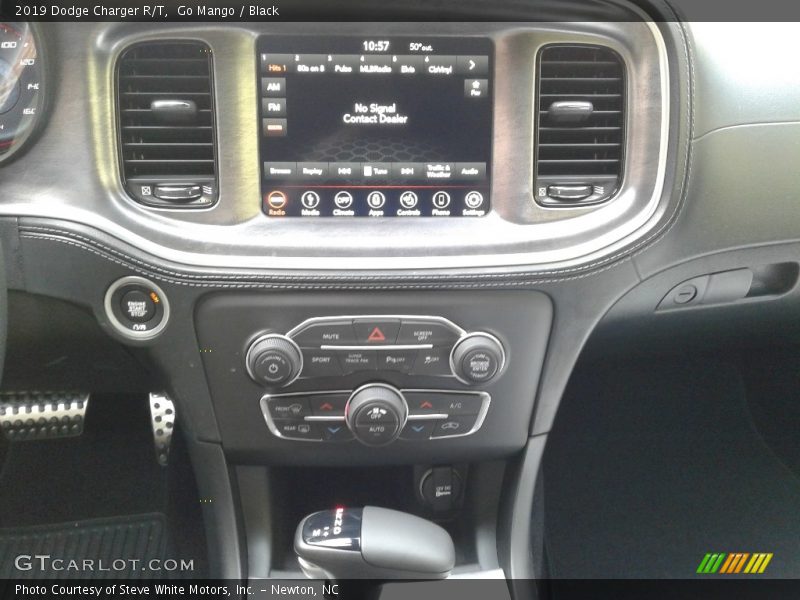 Controls of 2019 Charger R/T