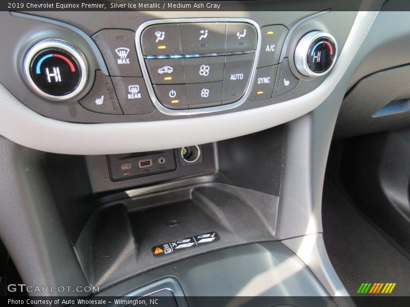 Silver Ice Metallic / Medium Ash Gray 2019 Chevrolet Equinox Premier