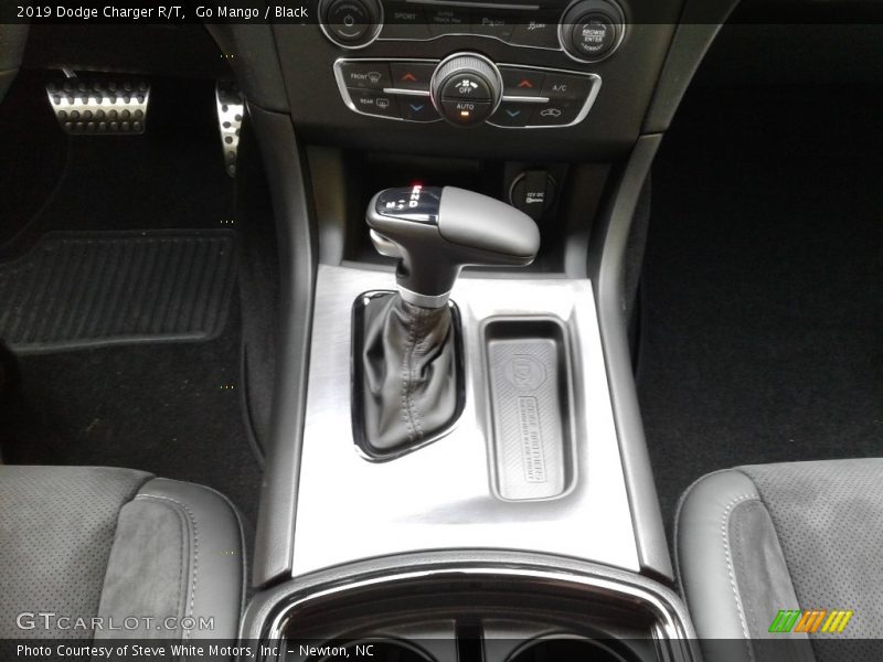 2019 Charger R/T 8 Speed TorqueFlight Automatic Shifter