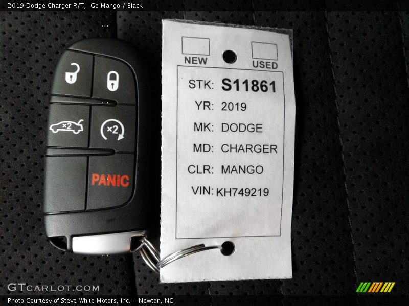 Go Mango / Black 2019 Dodge Charger R/T