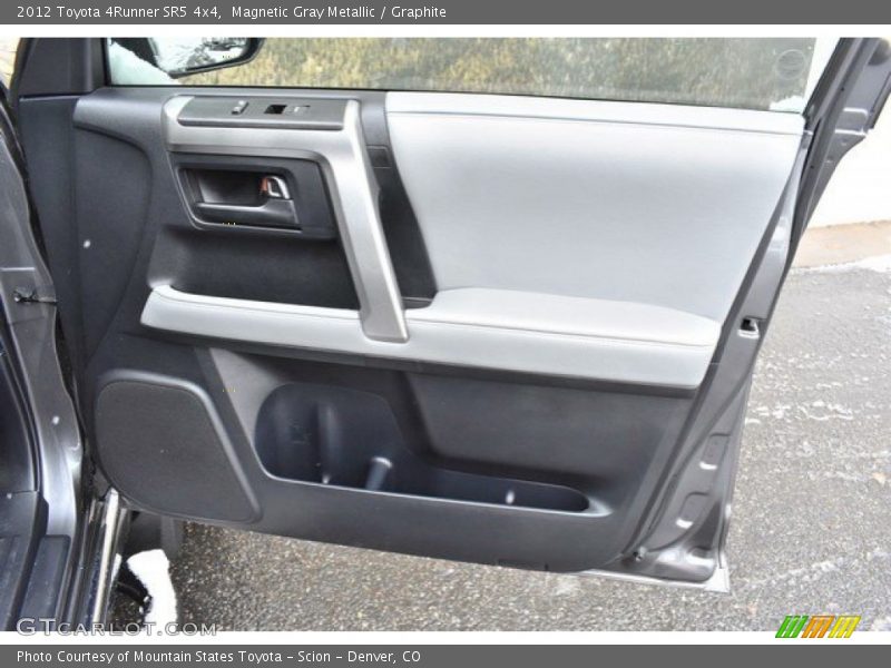 Magnetic Gray Metallic / Graphite 2012 Toyota 4Runner SR5 4x4