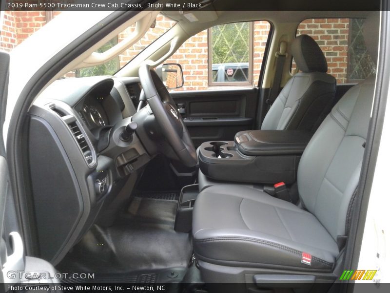 Bright White / Black 2019 Ram 5500 Tradesman Crew Cab Chassis