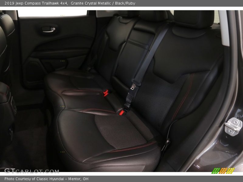 Granite Crystal Metallic / Black/Ruby 2019 Jeep Compass Trailhawk 4x4