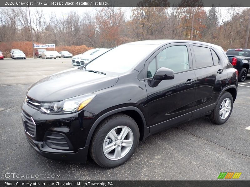Front 3/4 View of 2020 Trax LS