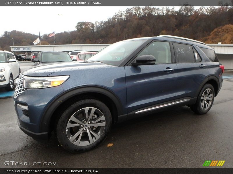 Front 3/4 View of 2020 Explorer Platinum 4WD
