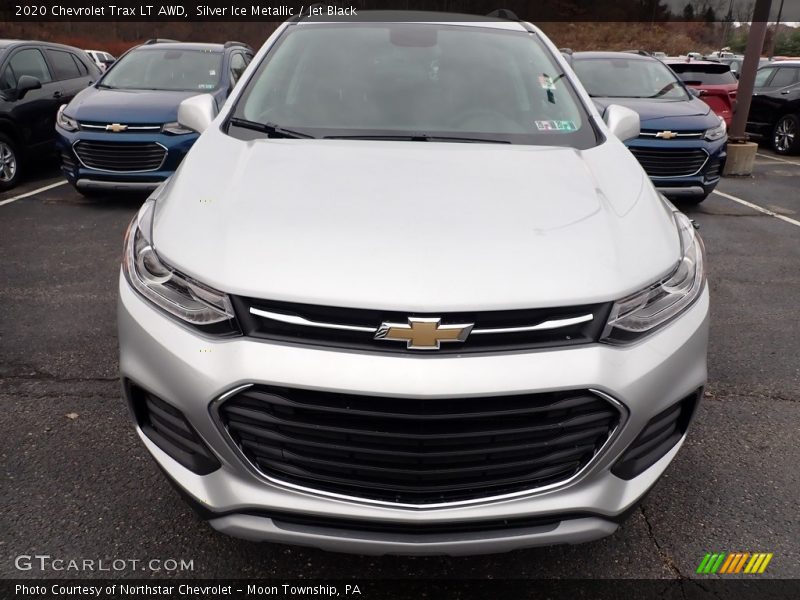 Silver Ice Metallic / Jet Black 2020 Chevrolet Trax LT AWD
