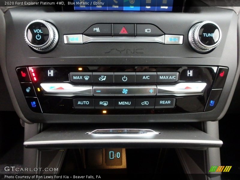 Controls of 2020 Explorer Platinum 4WD