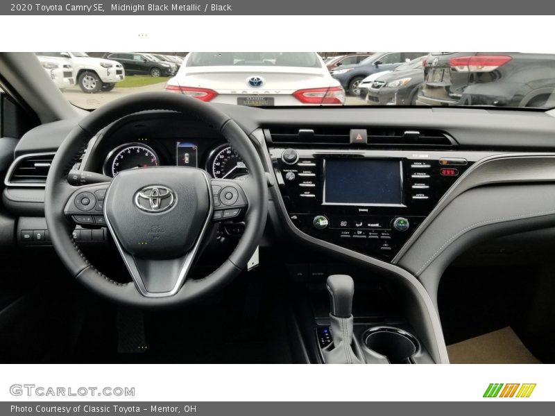 Midnight Black Metallic / Black 2020 Toyota Camry SE