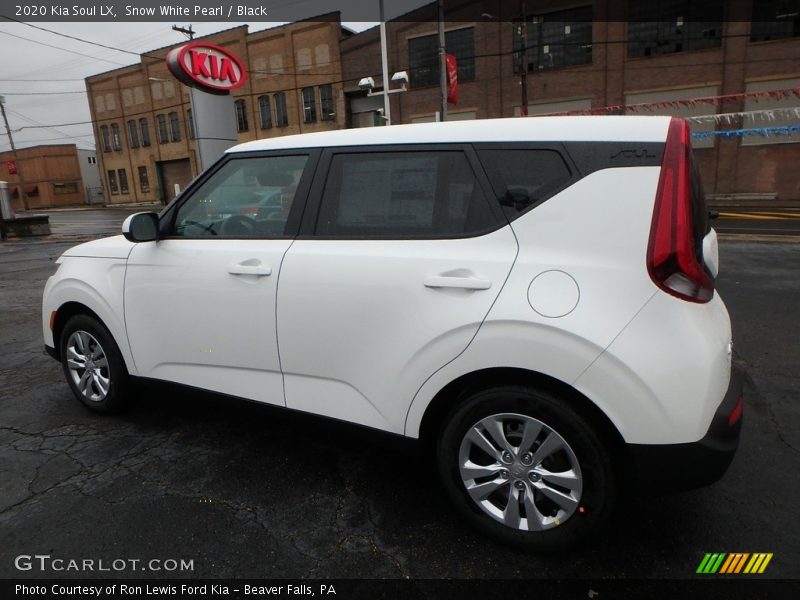 Snow White Pearl / Black 2020 Kia Soul LX