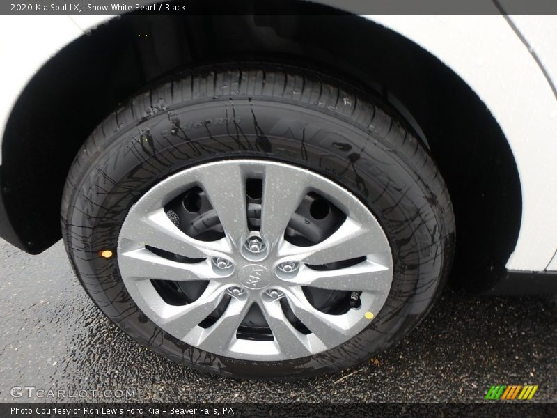 Snow White Pearl / Black 2020 Kia Soul LX