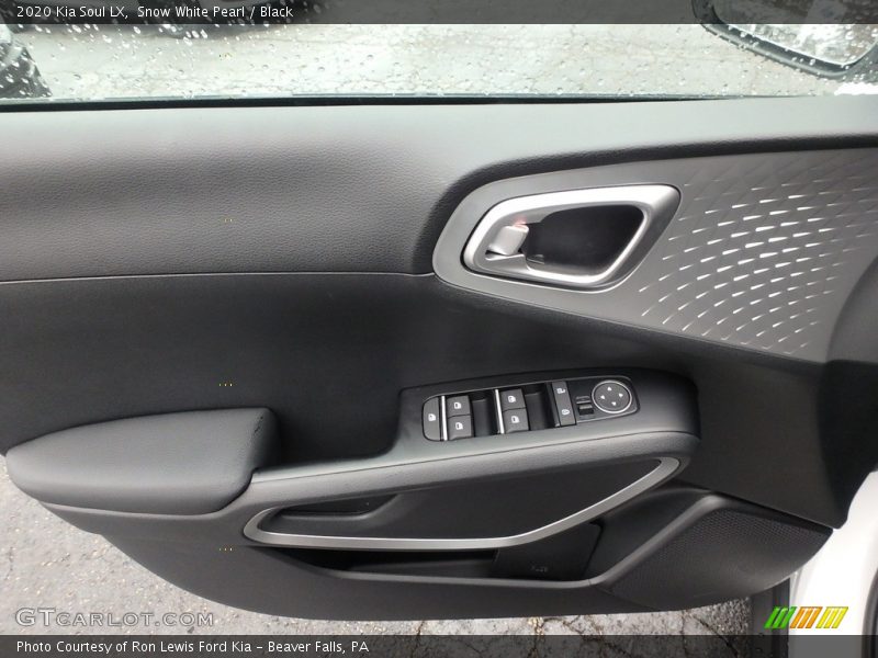 Snow White Pearl / Black 2020 Kia Soul LX