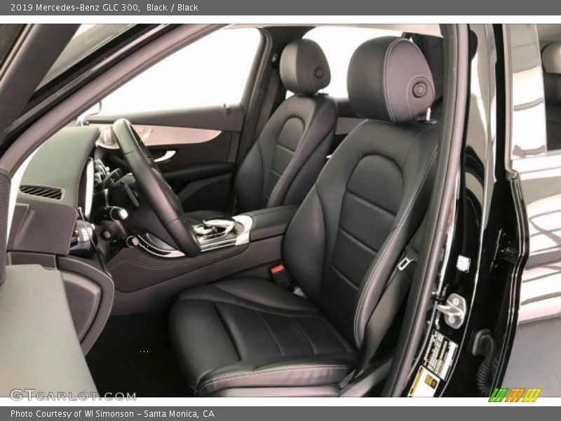 Black / Black 2019 Mercedes-Benz GLC 300