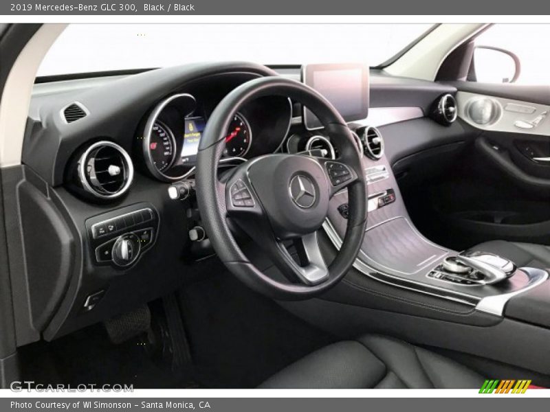 Black / Black 2019 Mercedes-Benz GLC 300