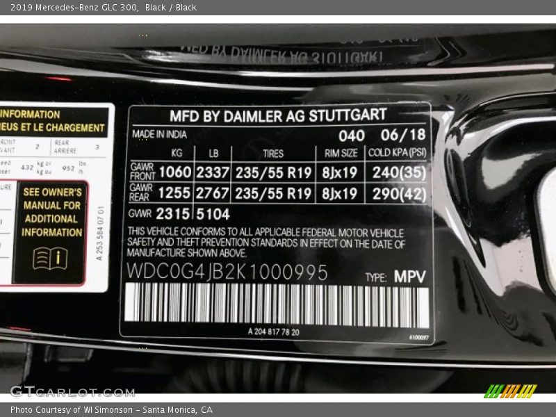 Black / Black 2019 Mercedes-Benz GLC 300