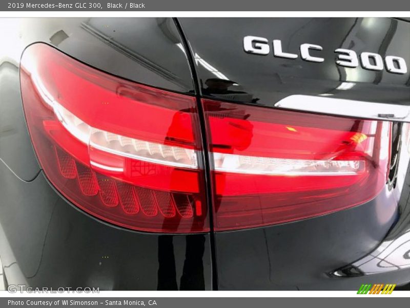 Black / Black 2019 Mercedes-Benz GLC 300