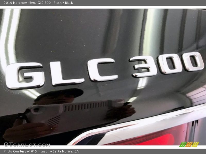 Black / Black 2019 Mercedes-Benz GLC 300