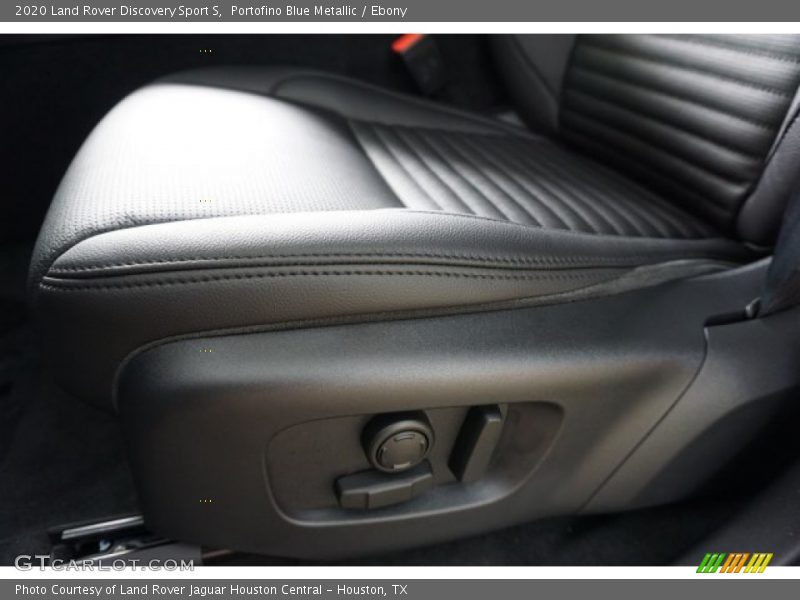 Portofino Blue Metallic / Ebony 2020 Land Rover Discovery Sport S