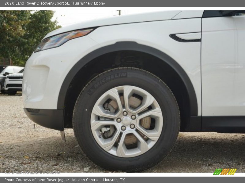 Fuji White / Ebony 2020 Land Rover Discovery Sport SE